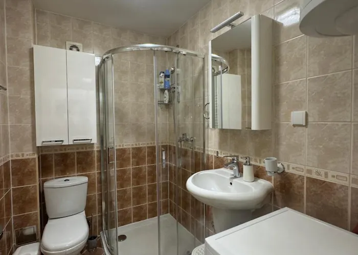 Lux 4&6 アパート *